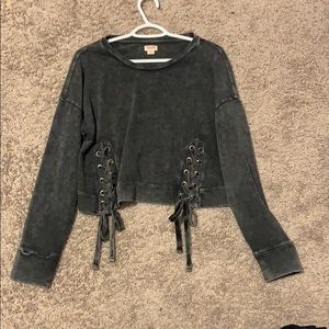 Crop Gray/Black sweatshirt